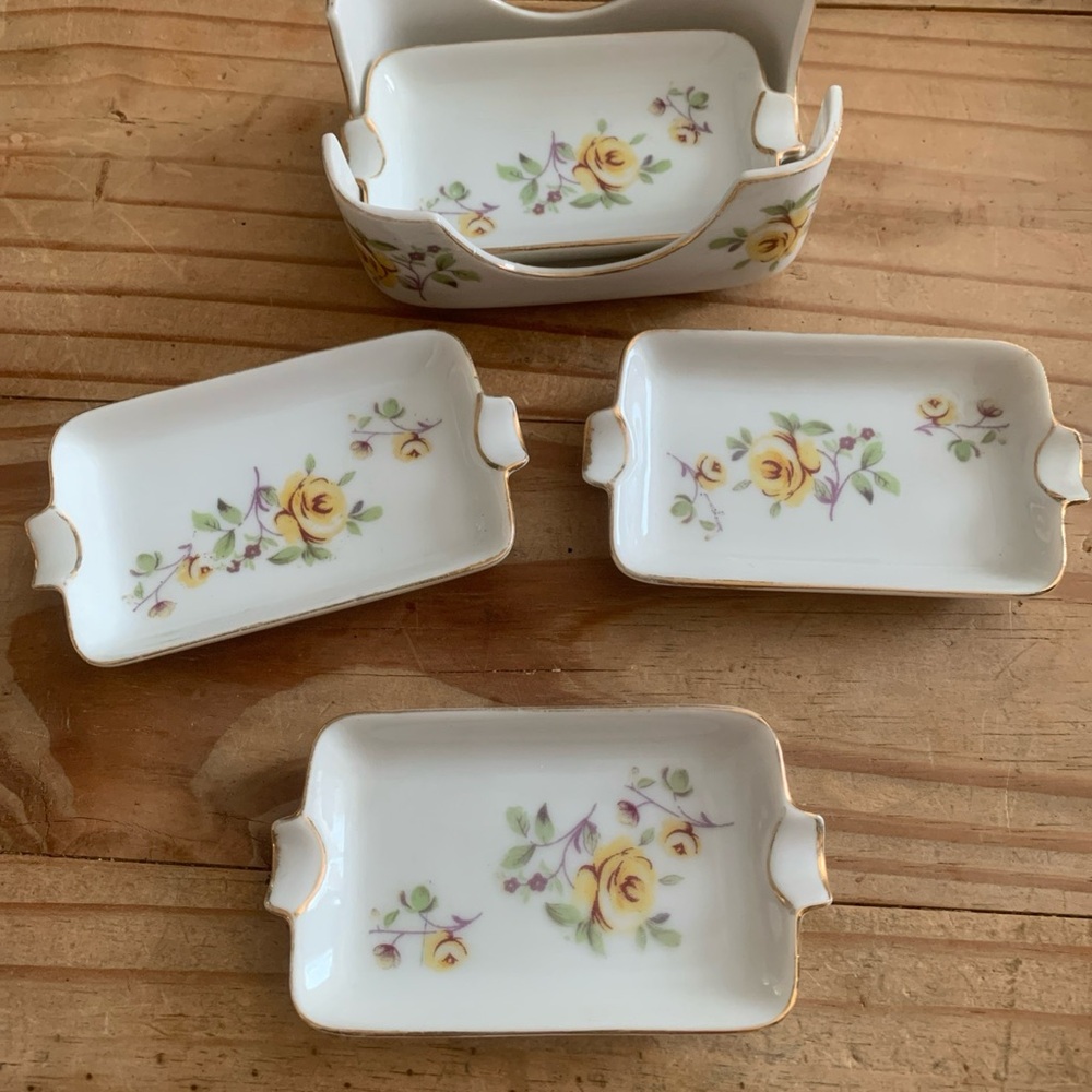 Fred Roberts Nesting Yellow Rose Pattern 4 Ashtray Set Gold Trim Japan VTG 4”
